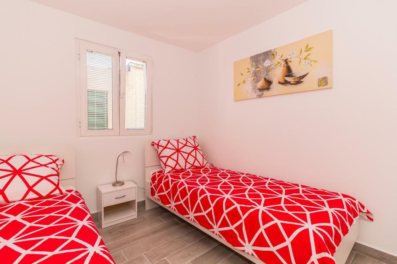Апартаменты App Joly In Center Old Town Биоград-на-Мору Экстерьер фото
